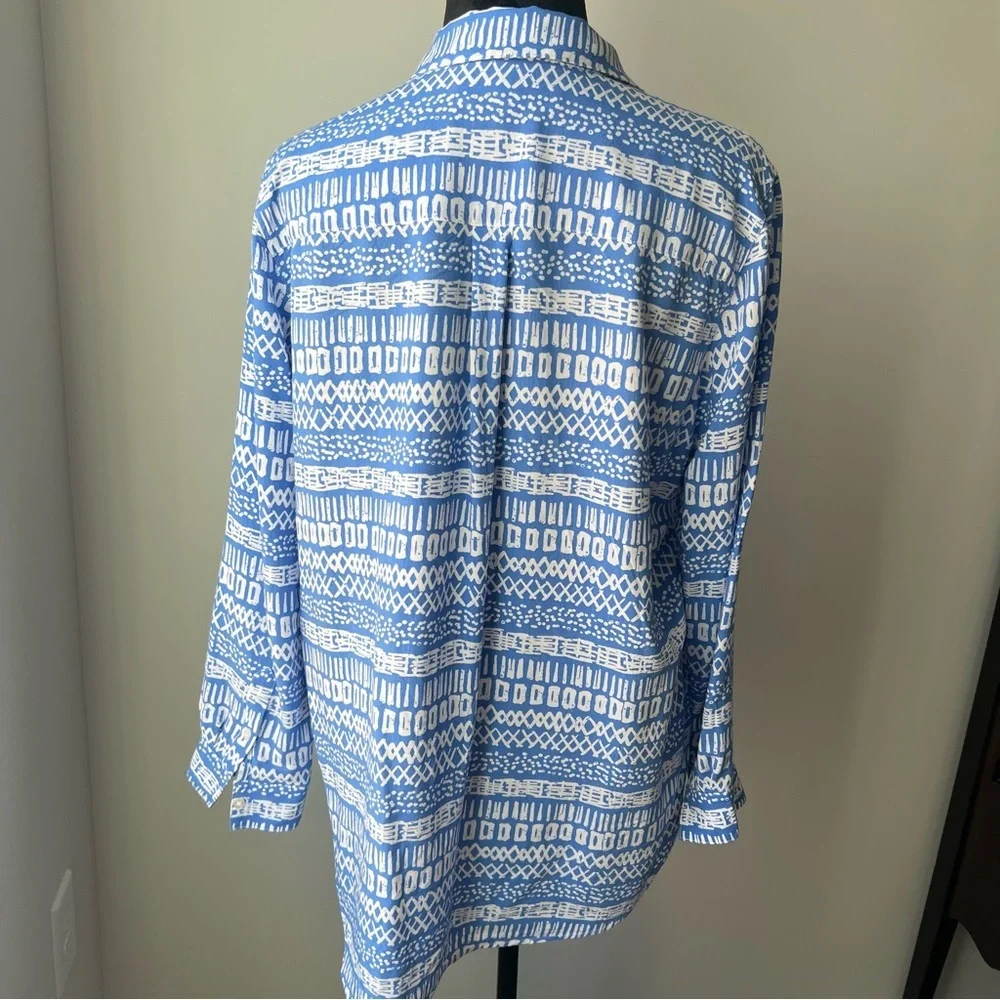 Blue and White Patterned Blouse - Large - Picture 4 of 6